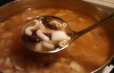 Gorete's Macaroni and Bean Soup