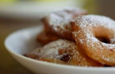 Delicious Apple Fritters (Maçã Frita e Deliciosa)