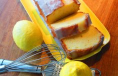 Lemon Cake with Topping (Bolo de Limão)