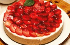 Yogurt Flan with Strawberries