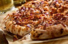 Delicious Pulled Pork Pizza