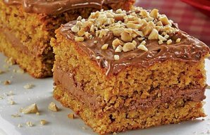 Quick Peanut Cake (Bolo de Amendoim)