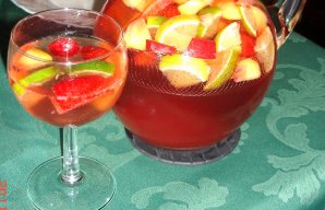 Fruity Rosé Wine Sangria