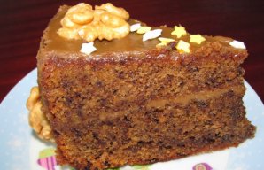 Walnut and Coffee Cake (Bolo de Noz e Café)