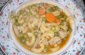 Healthy Meat, Pasta and Pea Soup