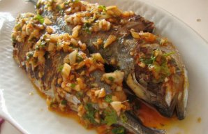 Grilled Mackerel with Garlic Sauce