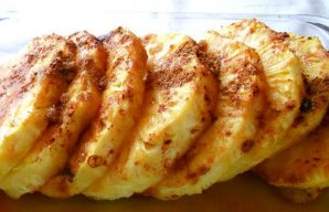 Tasty Roasted Pineapple with Cinnamon