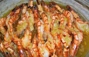 Spicy Mozambique Portuguese-Style Shrimp