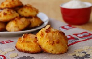 Delicious Coconut and Almond Cookies