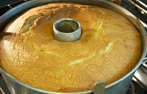 Condensed Milk Cake (Bolo de Leite)