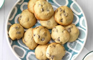 Chewy Banana Chocolate Chip Cookies