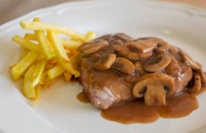 Steaks with Madeira Sauce and Mushrooms