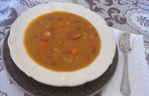 Bean, Leek and Chouriço Soup