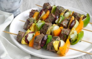 Yum Veal and Chouriço Skewers