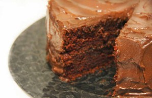 Yum Chocolate Cake with a Delicious Frosting