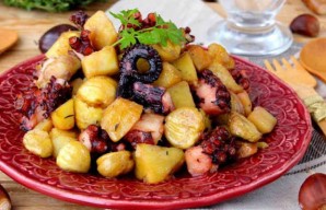 Delicious Octopus with Chestnuts