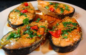 Flavorful Seared Salmon with Mustard Sauce