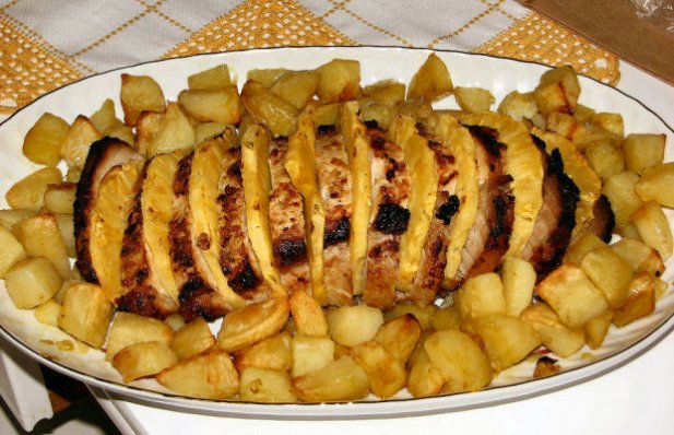 Delicious Roasted Pork Loin with Pineapple