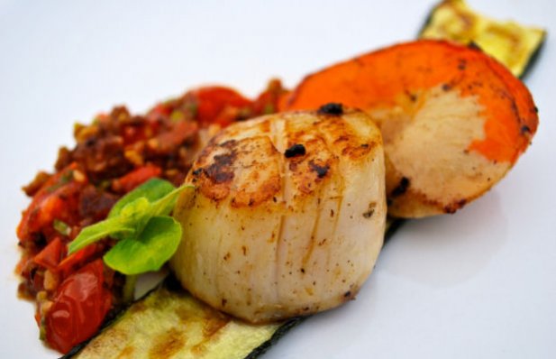 Flavorful Scallops with Chouriço