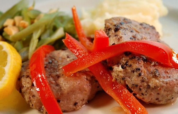 Yum Pork with Red Bell Peppers