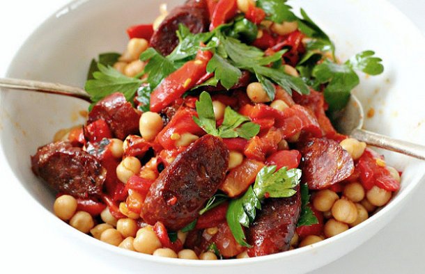 Chouriço and Chickpea Salad