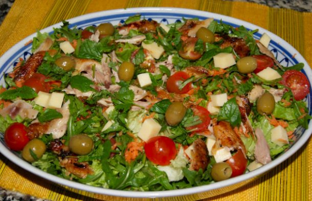 Delicious and Refreshing Chicken Salad