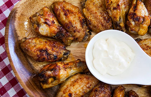 Portuguese-Style Chicken Wings with Dip