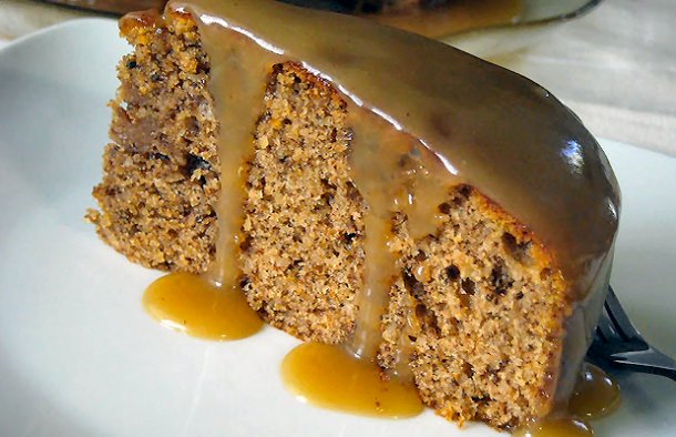 Walnut and Cinnamon Cake