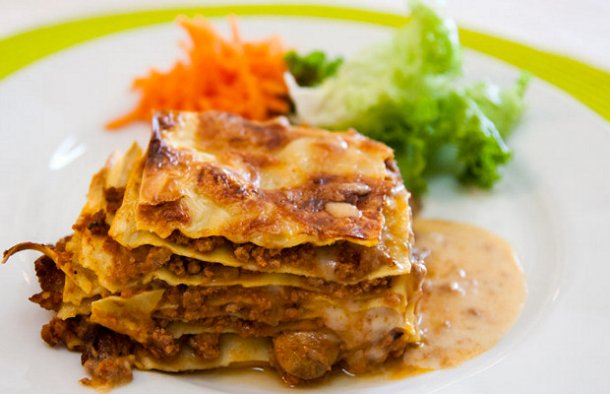 Popular and Delicious Creamy Beef Lasagna