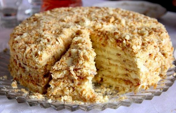 Creamy Maria Biscuits Cake