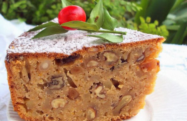 Christmas Fruits and Nuts Cake