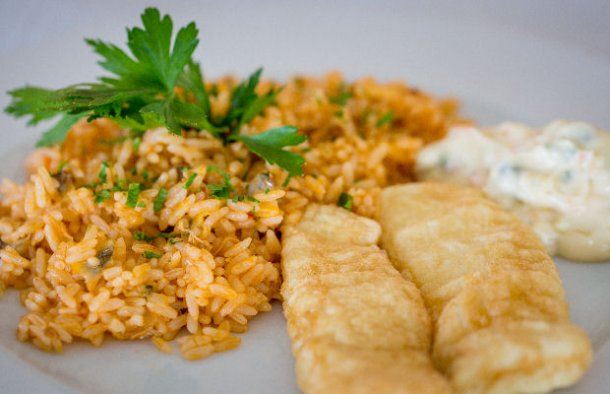 Fish Fillets with Tomato Rice