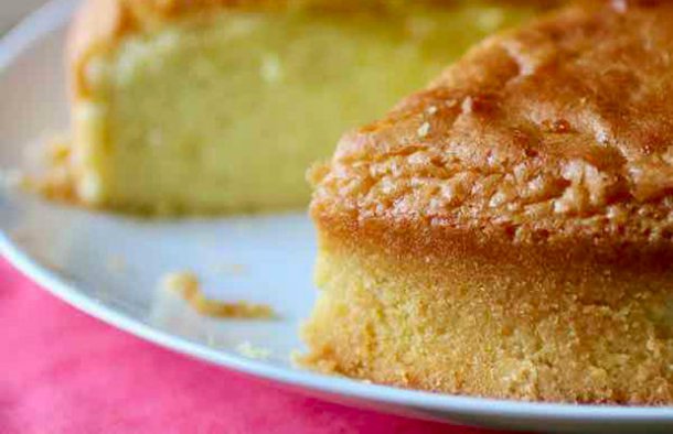 Popular and Airy Sponge Cake