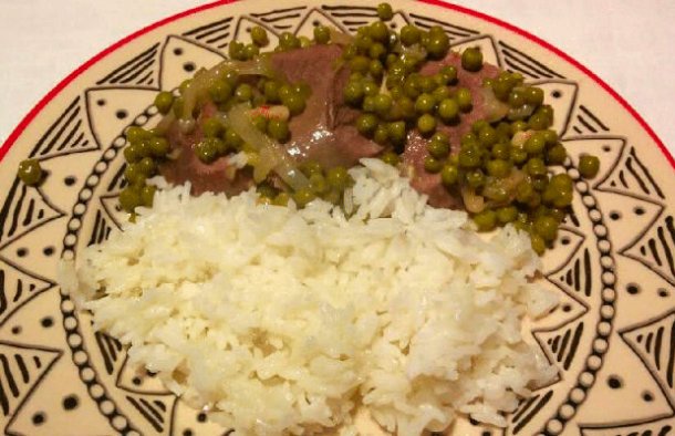 Flavorful Porto-Style Stewed Beef Tongue