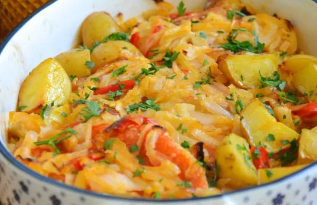 Red Snapper with Onions Casserole