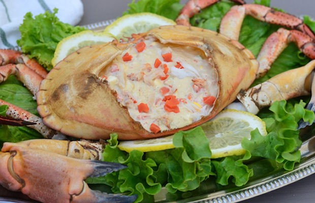 Delicious and Easy Stuffed Crab