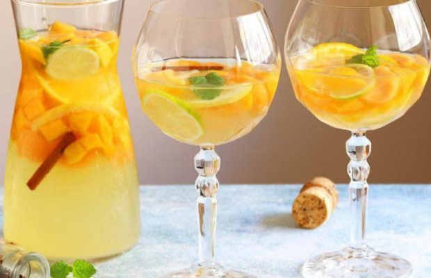 Champagne and Fruit Sangria 