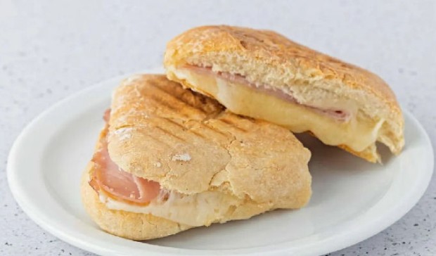 Portuguese-Style Grilled Ham and Cheese